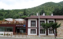 Хотел Аква Варвара  гр. Варвара 1