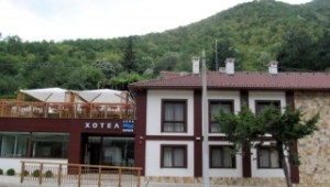 Хотел Аква Варвара  гр. Варвара 1