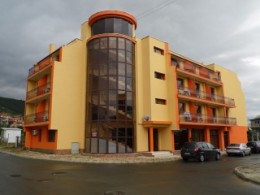 Хотел Амигос 1