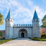 Entrance,Of,The,Topkapi,Palace,,Istanbul,,Turkey